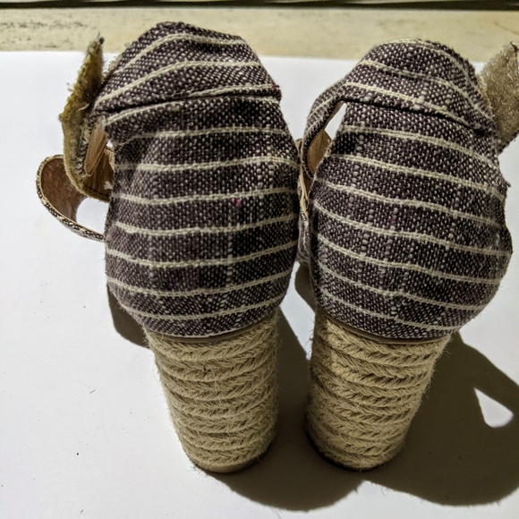 Heels - Picture 4 of 5